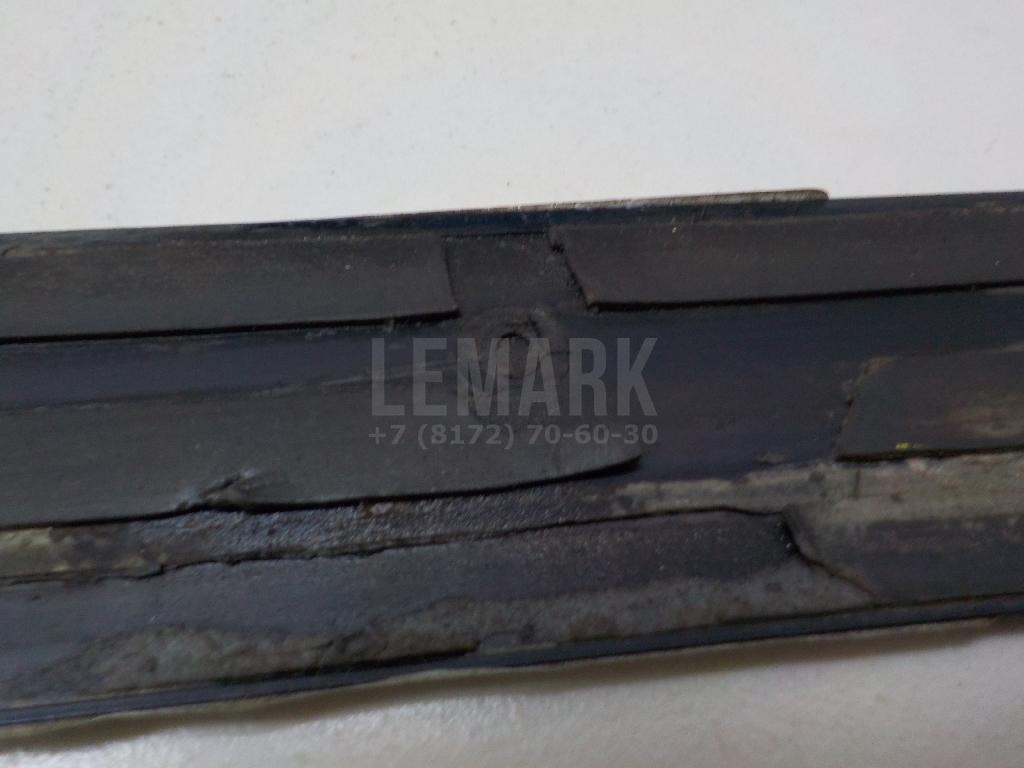Молдинг передней правой двери для  BMW X1 E84 2009-2015