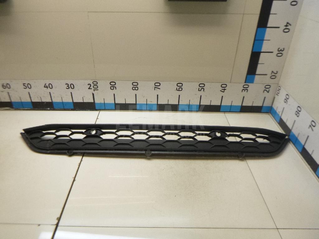 Решетка в бампер центральная 5NA853671C9B9 VAG