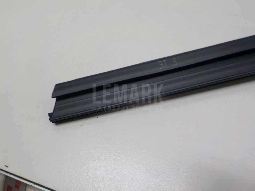 Накладка стекла переднего правого для  BMW 3-serie E46 1998-2005