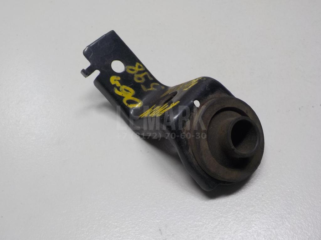 Кронштейн радиатора 1653328030 Toyota