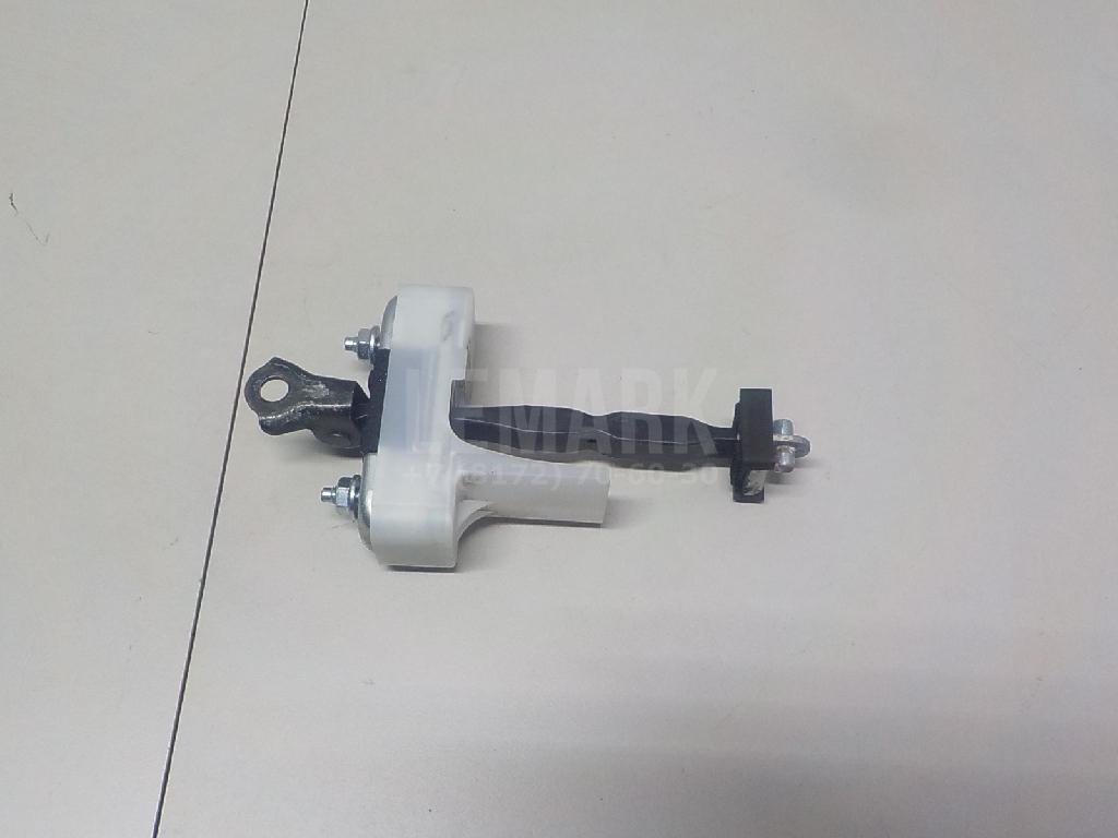 Ограничитель двери 6861060140 Toyota