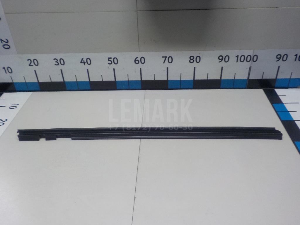 Накладка стекла заднего левого 1K6839471E5AP VAG