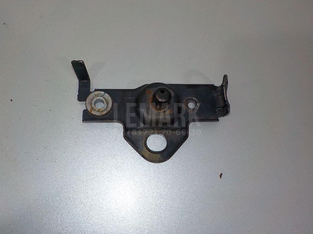 Кронштейн интеркулера 1653426010 Toyota