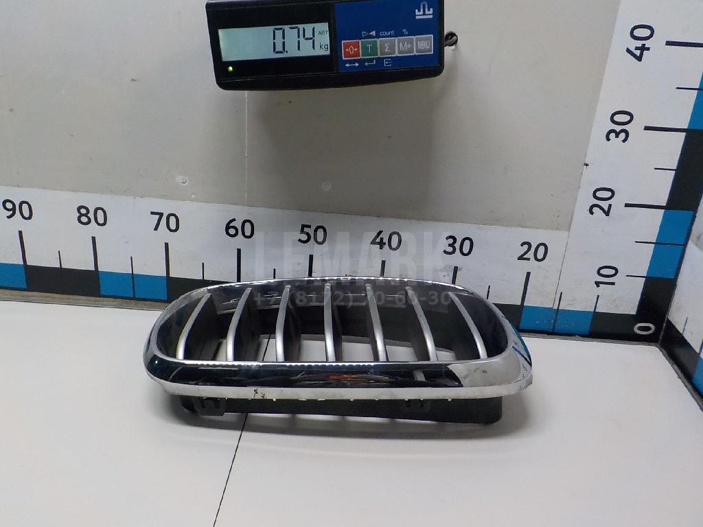 Решетка радиатора правая для  Audi Q6 2022
