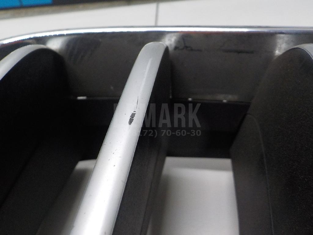 Решетка радиатора правая для  Audi Q6 2022
