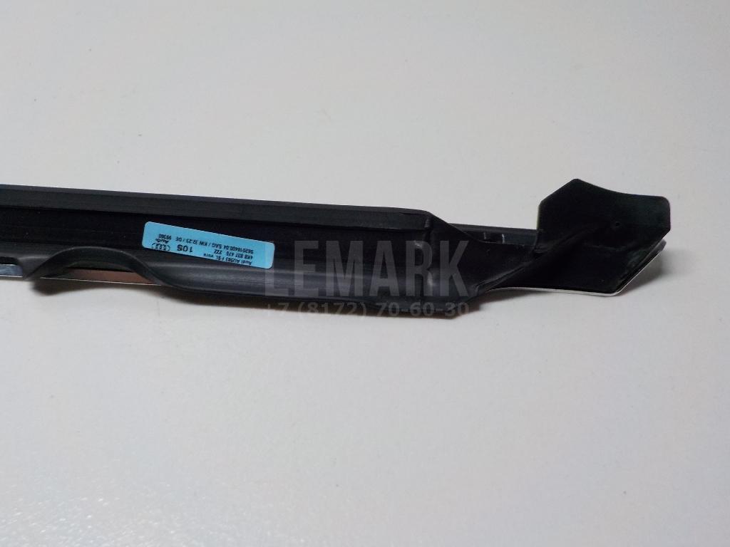 Накладка стекла переднего правого для  BMW 5-serie G30/G31/F90 2017-2023