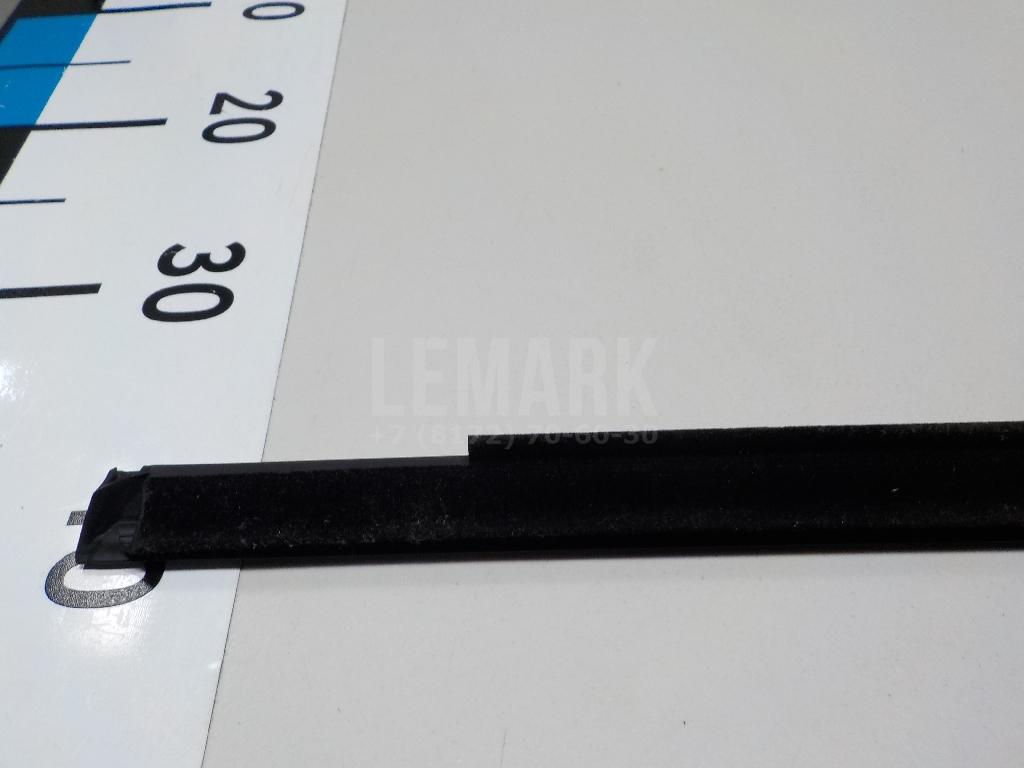 Накладка стекла переднего правого для  BMW 5-serie G30/G31/F90 2017-2023