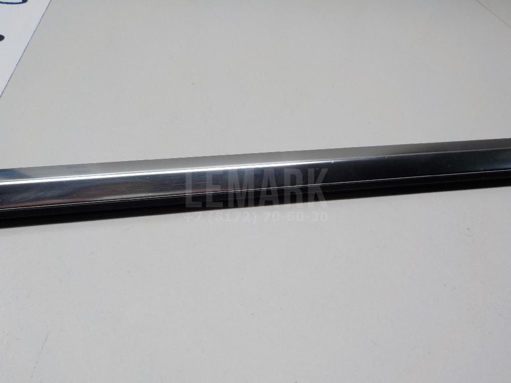 Накладка стекла переднего правого для  BMW 5-serie G30/G31/F90 2017-2023