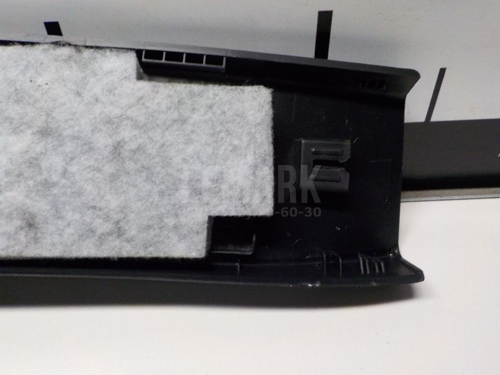 Обшивка двери багажника для  BMW 1-serie E82/E88 2007-2013