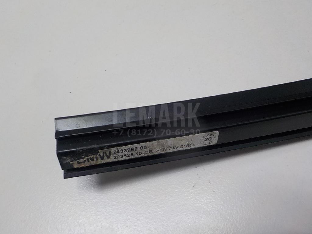 Направляющая стекла двери для  BMW 2-serie F45/F46 Tourer 2015-2022