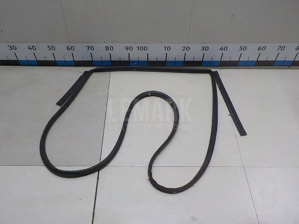 Уплотнитель двери 82831HV00A Nissan