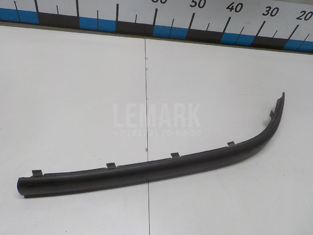 Накладка переднего бампера левая для  BMW 3-serie F30/F31/F80 2011-2020