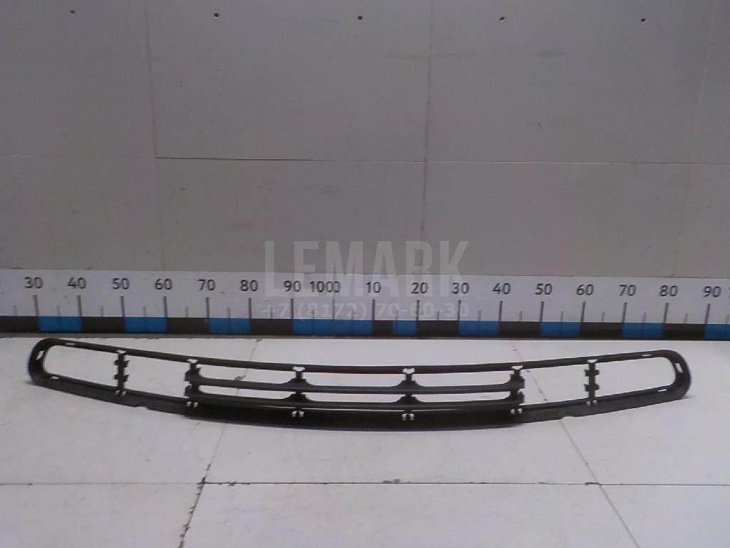 Решетка в бампер центральная для  BMW 7-serie E65/E66 2001-2008