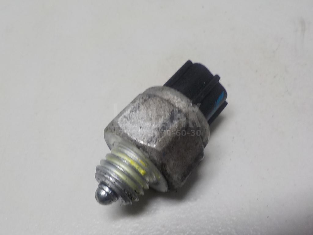 Датчик включения заднего хода 9386049600 Hyundai-Kia