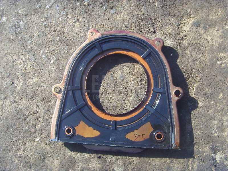 Крышка коленвала задняя LF0111310 Mazda