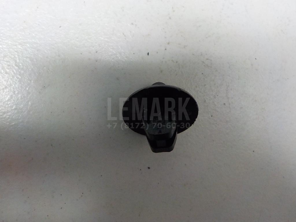 Держатель задней полки для  Ford Focus II 2008-2011