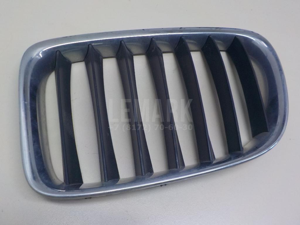 Решетка радиатора левая для  Audi A6 [C5] 1997-2004