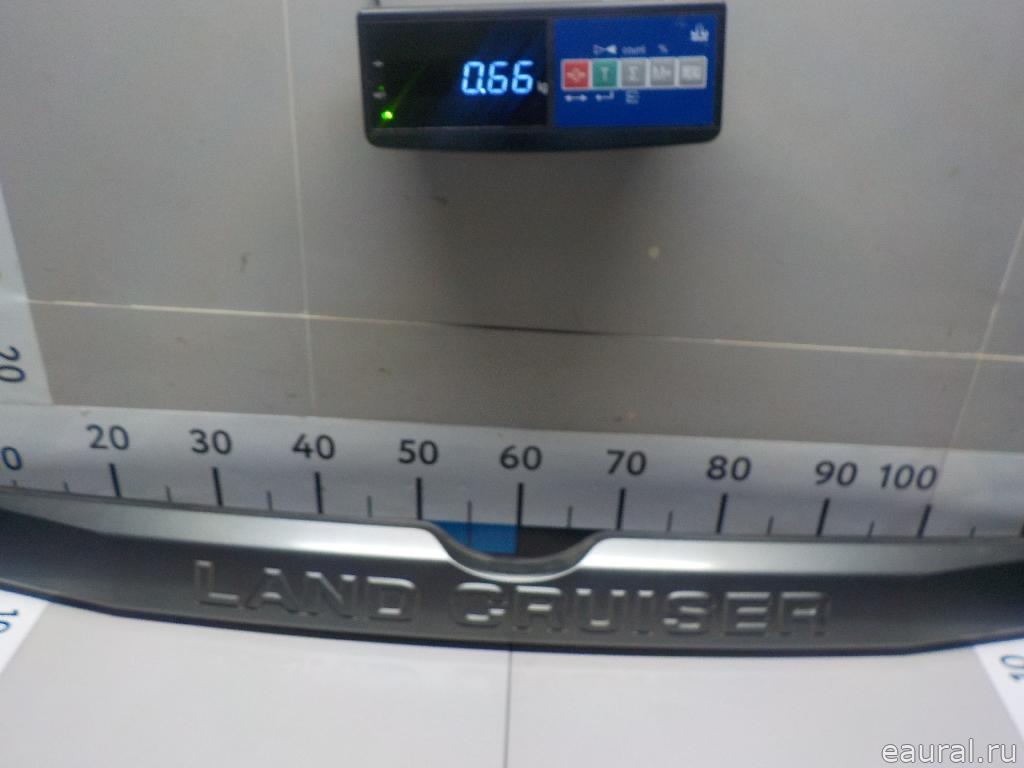 Накладка двери багажника