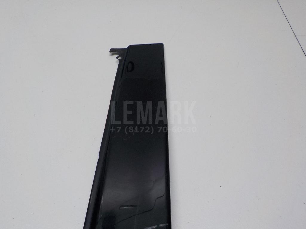 Накладка двери передней левой для  Ford Escape EUR 2007-2009