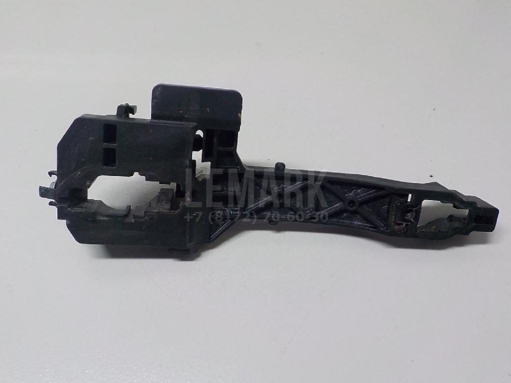 Кронштейн ручки 83655D7000 Hyundai-Kia