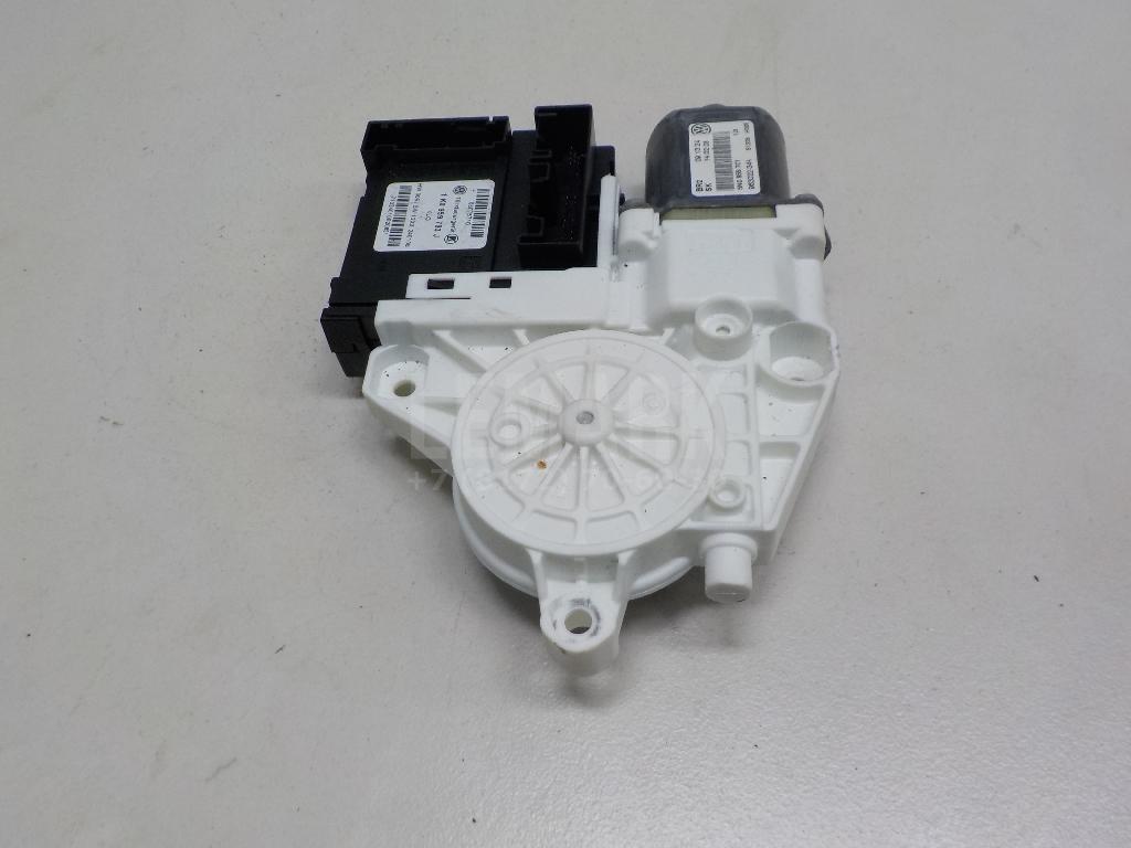 Моторчик стеклоподъемника 5N0959702EZ0T VAG