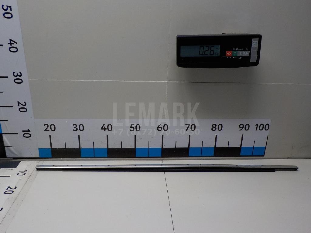 Накладка стекла заднего левого 3C9839475E7Z7 VAG
