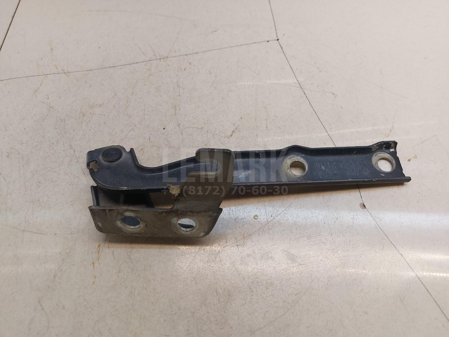 Петля капота левая 5N0823301A VAG