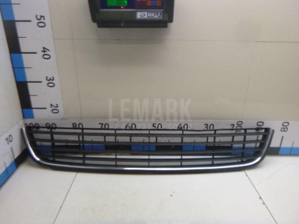 Решетка в бампер центральная 5K0853671RYP VAG