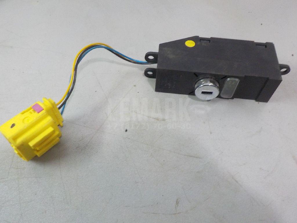 Выключатель 7L6919211 VAG