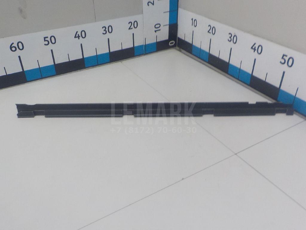 Уплотнитель стекла двери 1J9839471DB41 VAG