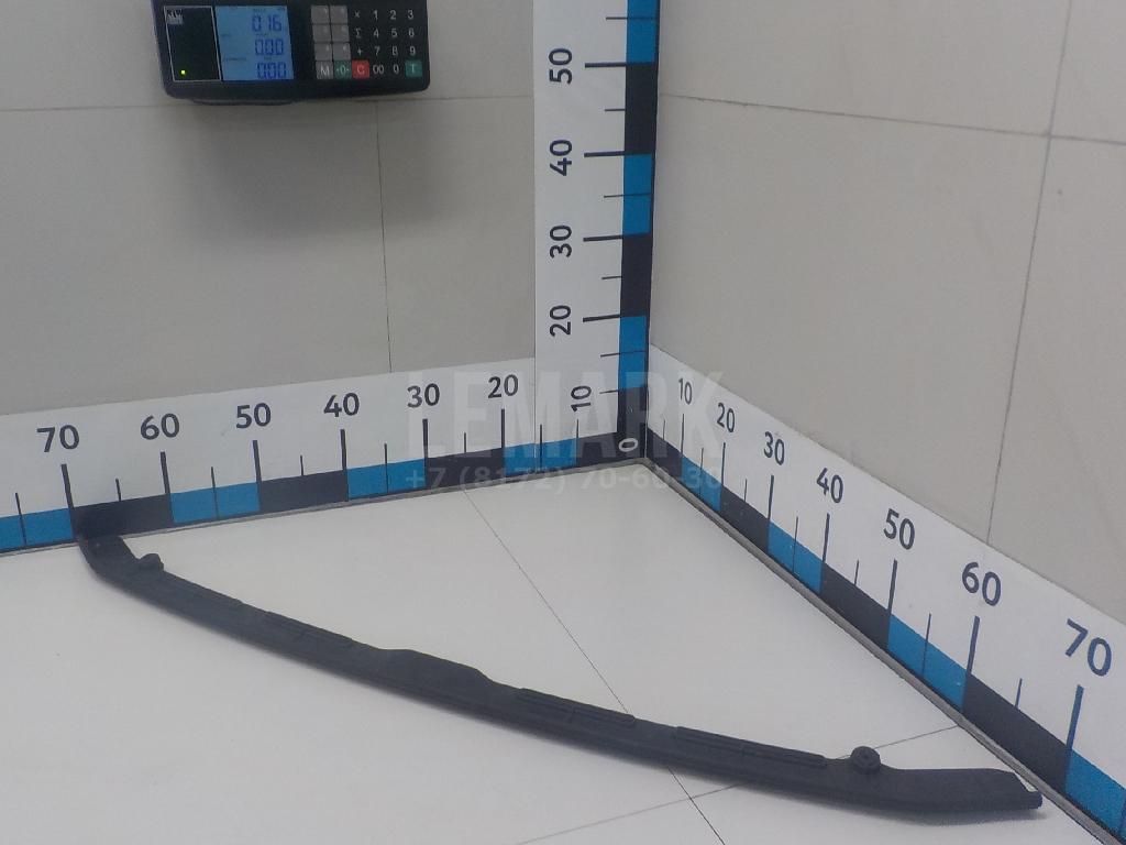 Уплотнитель капота