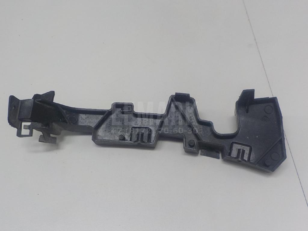 Кронштейн переднего бампера правый для  BMW 2-serie F45/F46 Tourer 2015-2022
