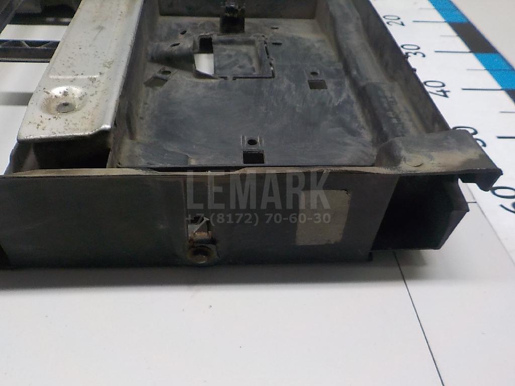 Панель передняя для  Audi V8 1988-1994
