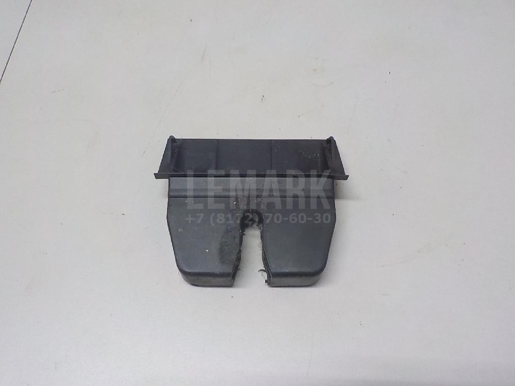 Кожух замка багажника 1301119 Ford