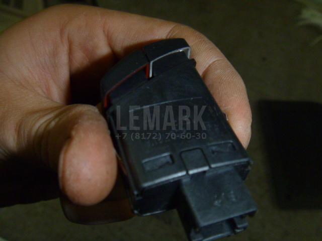 Кнопка центрального замка для  BMW 1-serie E82/E88 2007-2013