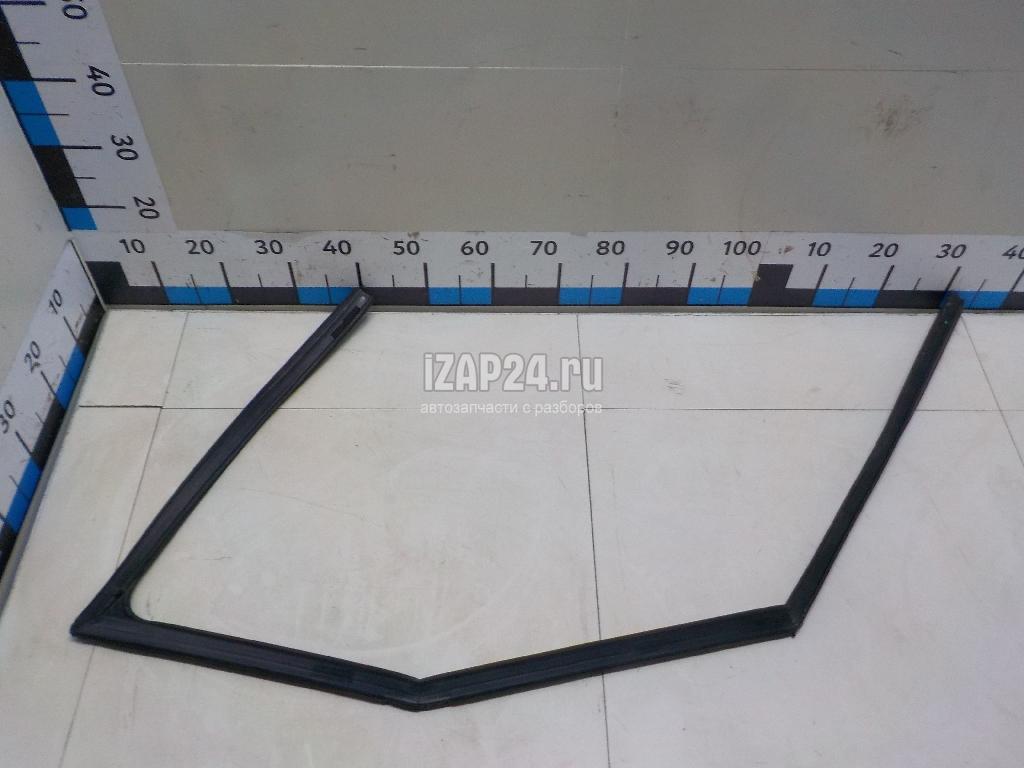 LR079516 Уплотнитель стекла двери Land Rover Range Rover Evoque (2011 - 2018)