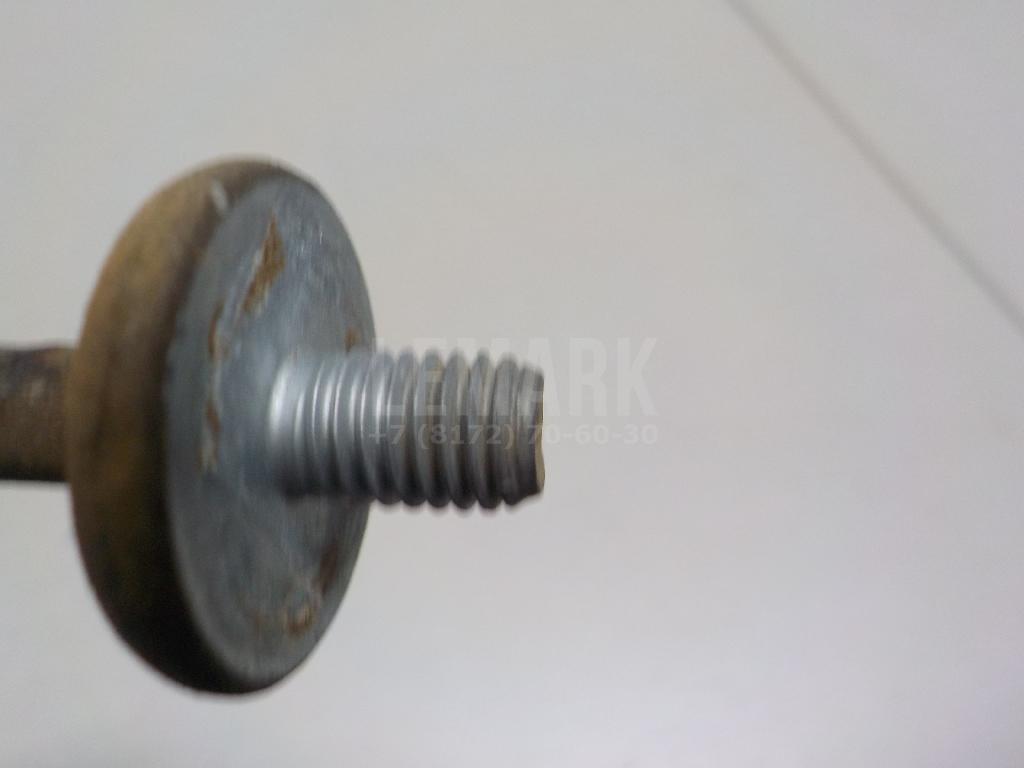 Фиксатор крюка капота