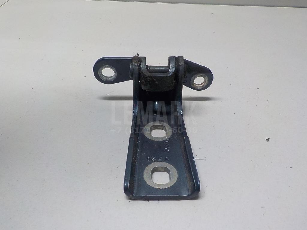 Петля двери задней левой нижняя для  BMW 1-serie E82/E88 2007-2013