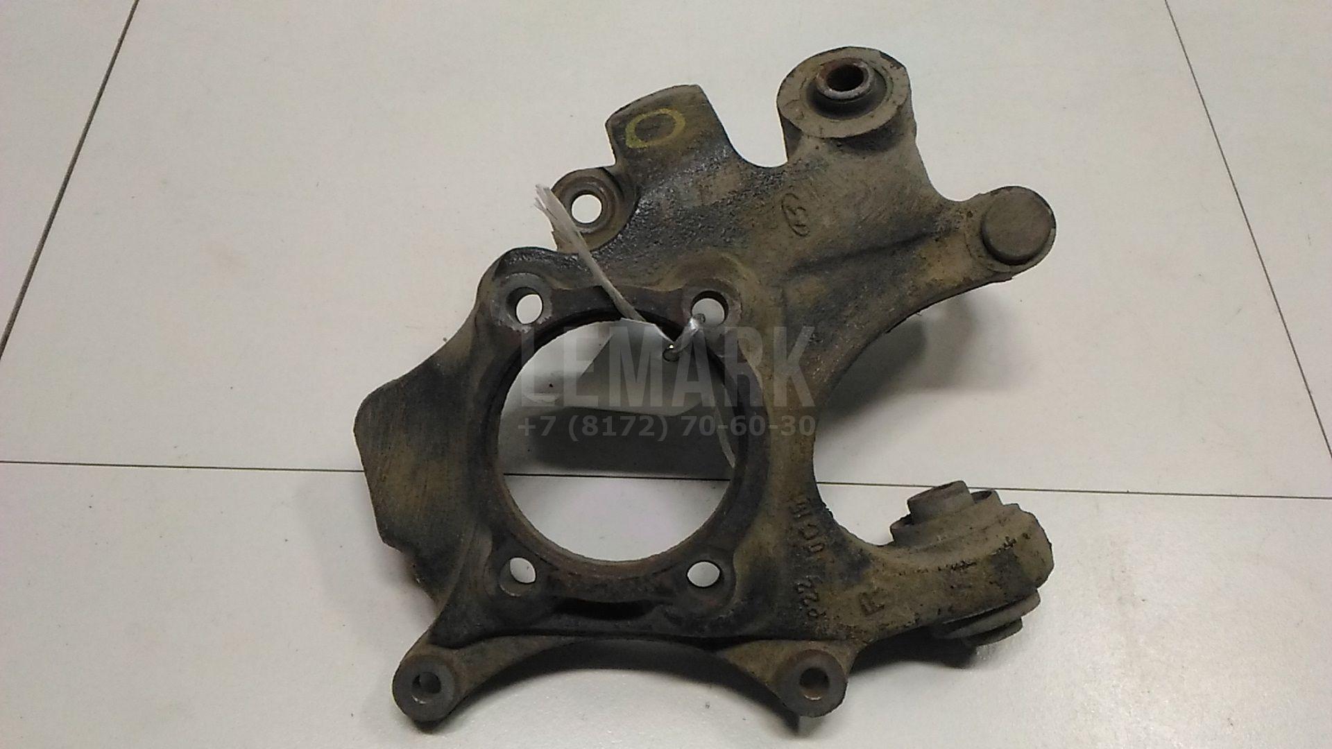Кулак поворотный задний правый 527202P000 Hyundai-Kia