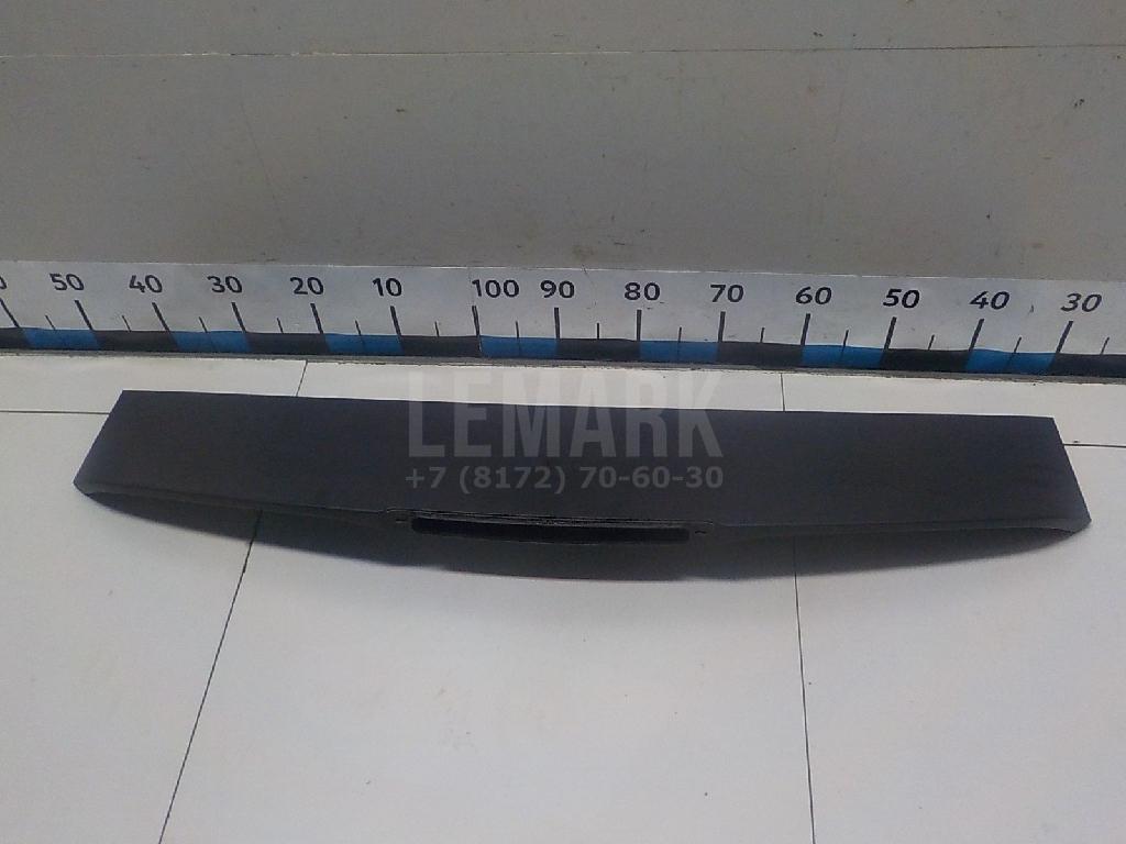 Спойлер (дефлектор) багажника 1690471 Ford