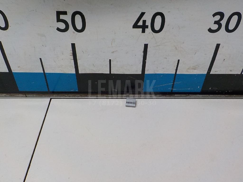 Крепеж 1459639 Ford