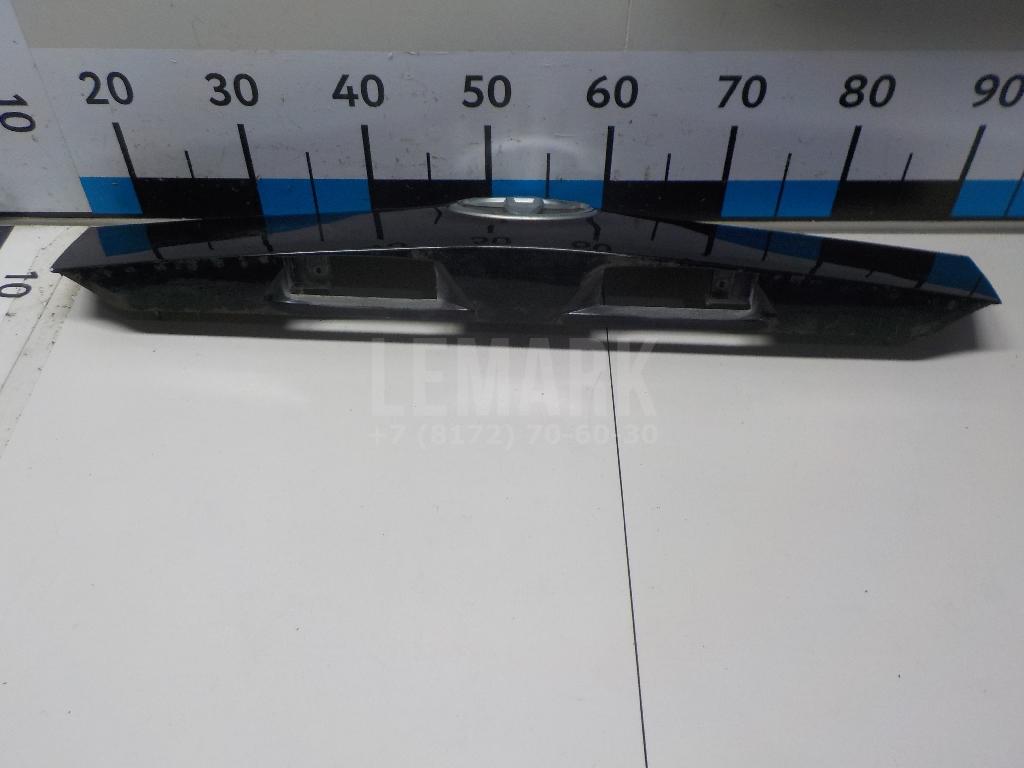 Накладка двери багажника 7680142040C0 Toyota