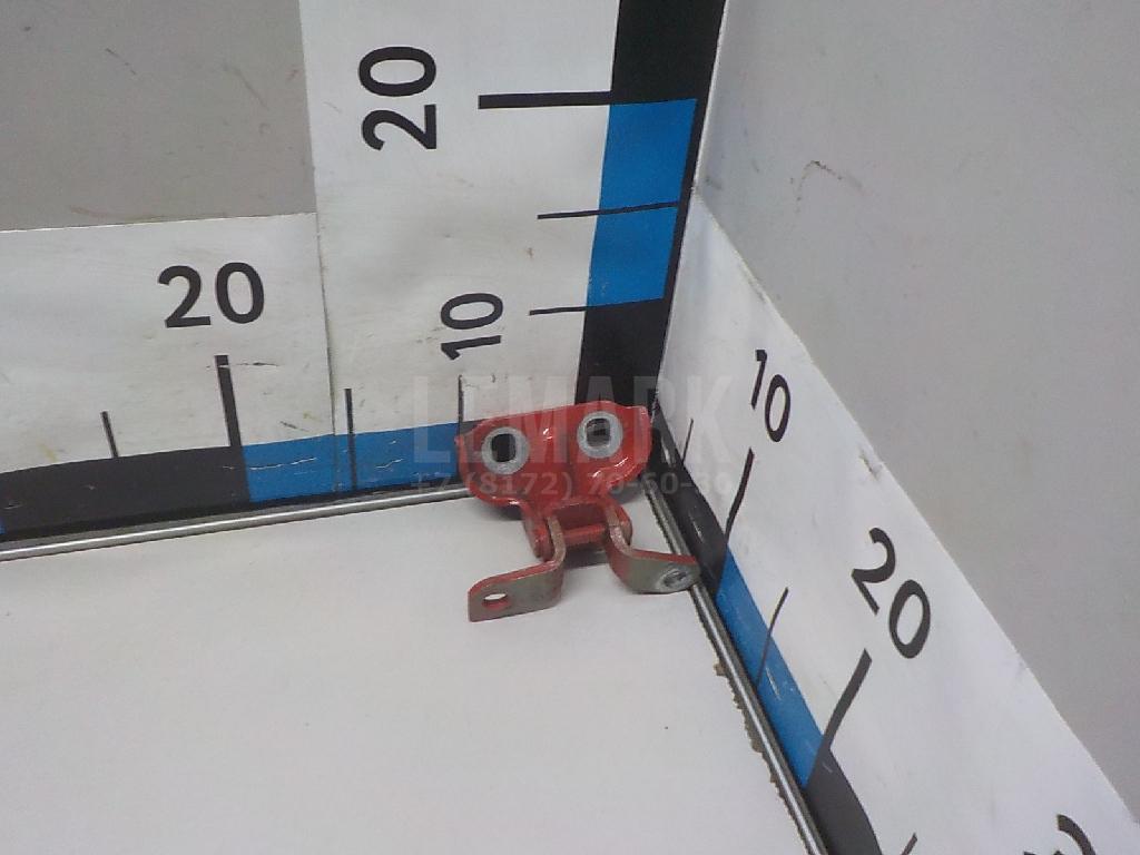 Петля двери задней левой верхняя