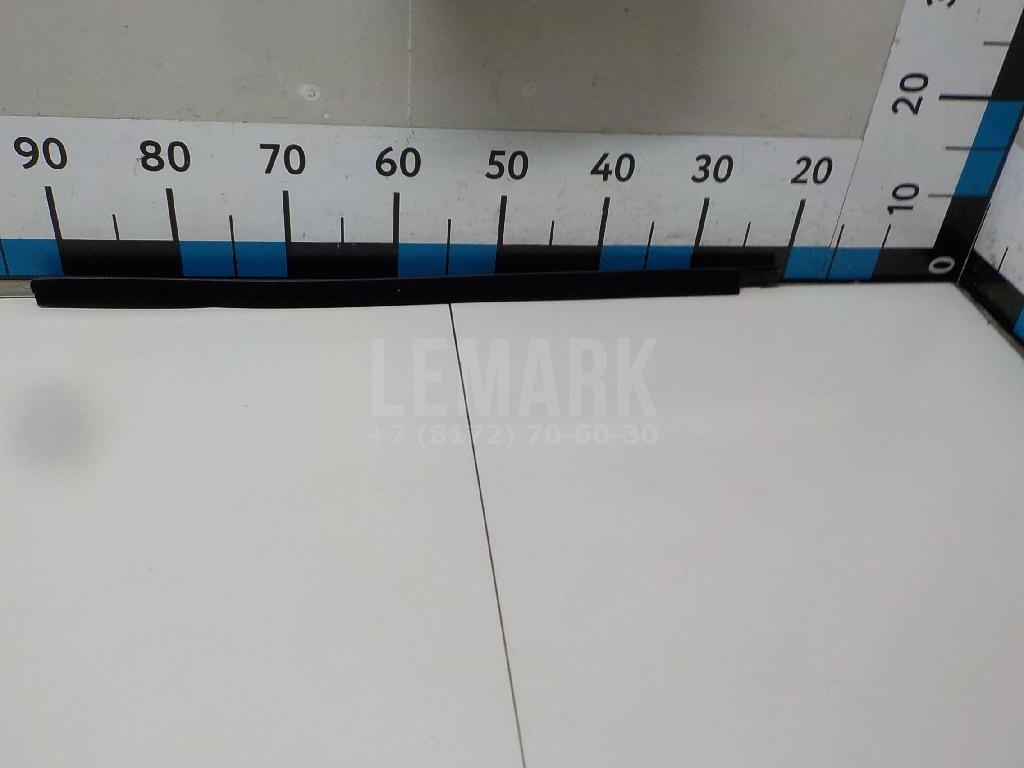 Накладка стекла 83241D9000 Hyundai-Kia