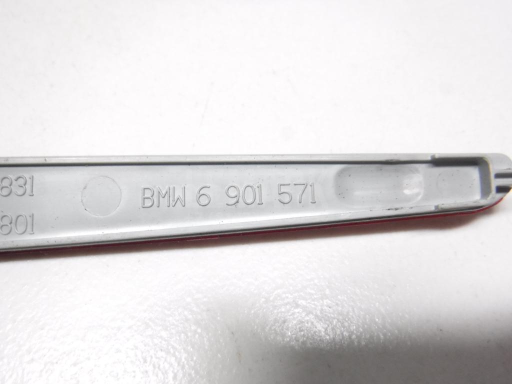Отражатель задний для  BMW 7-serie F01/F02 2008-2015