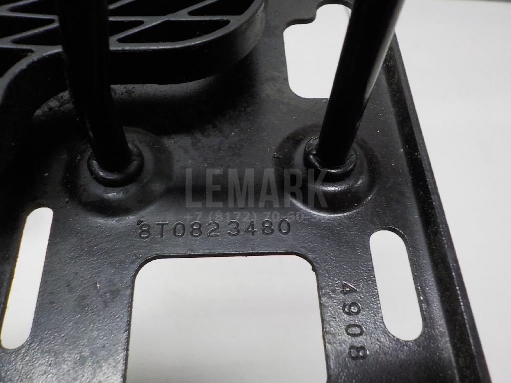 Крючок капота для  BMW 7-serie F01/F02 2008-2015