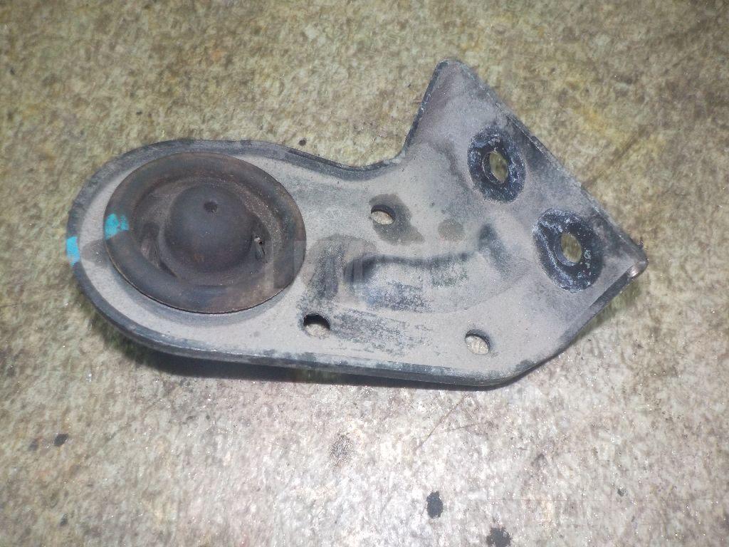 Кронштейн радиатора 253322W000 Hyundai-Kia