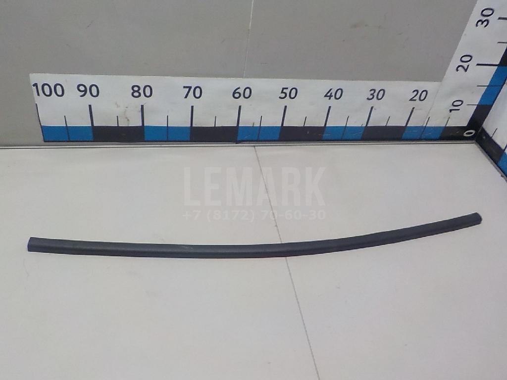 Уплотнитель капота 864352W000 Hyundai-Kia