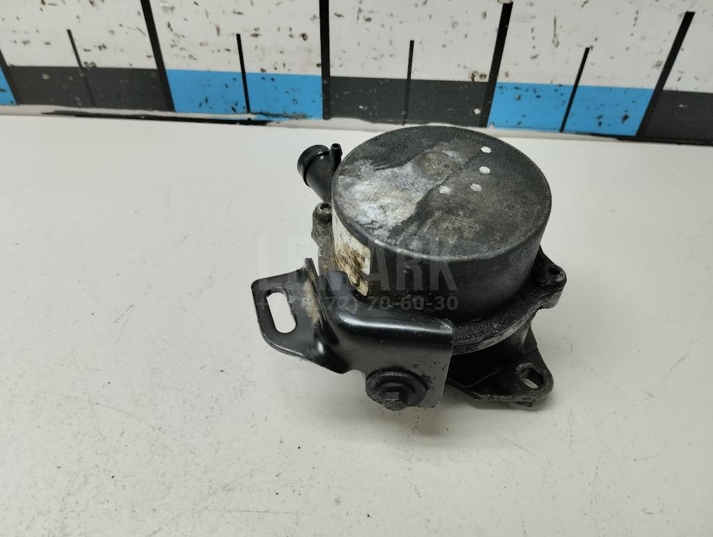 Насос вакуумный 146505272R Renault