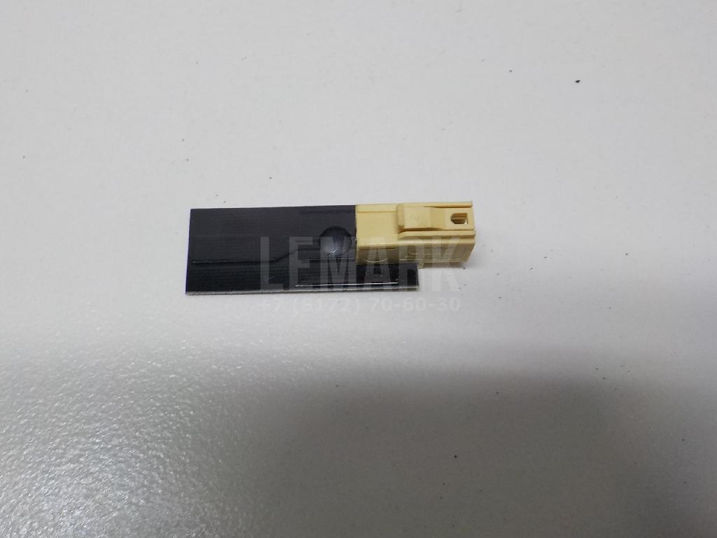 Антенна 8P0035503E VAG
